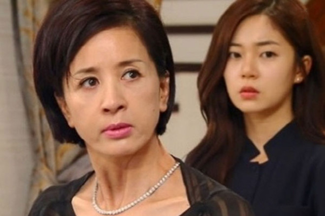 Từng bị mẹ chồng đay nghiến và phải ly hôn nhưng khi biết sự thật tôi chỉ muốn ôm bà thật chặt