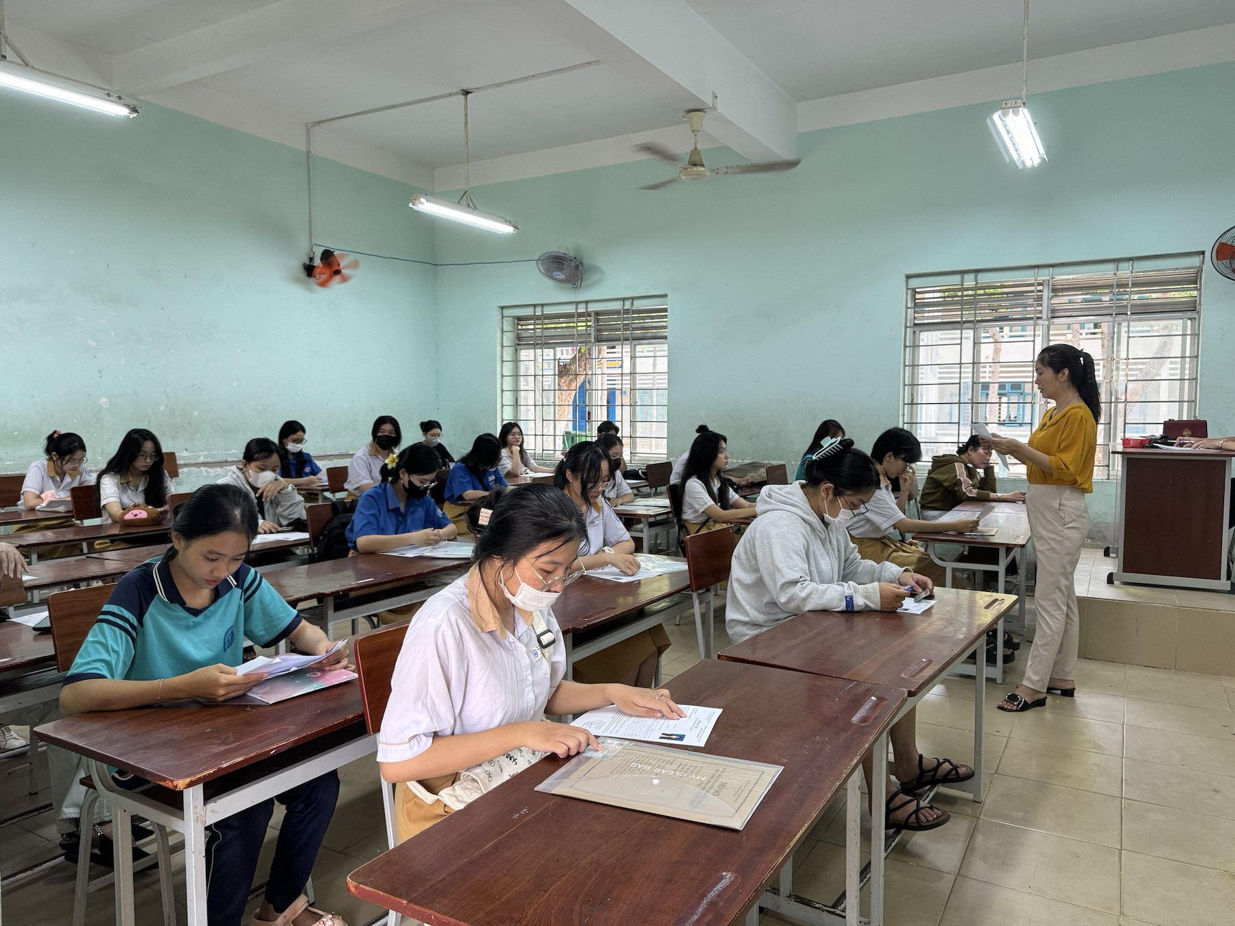 Lắp camera 24/24 bảo vệ đề thi tốt nghiệp THPT ở Bình Thuận- Ảnh 2.