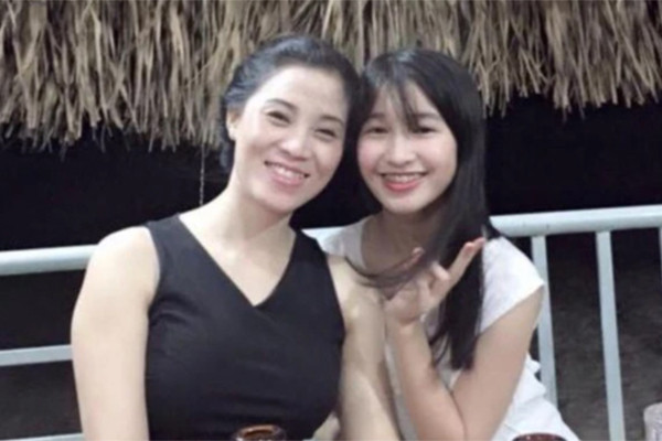 Mẹ ruột Á hậu Phương Nhi: Doanh nhân thành đạt xứ Thanh, tuổi 48 con cái đã khôn lớn trưởng thành - Ảnh 3.