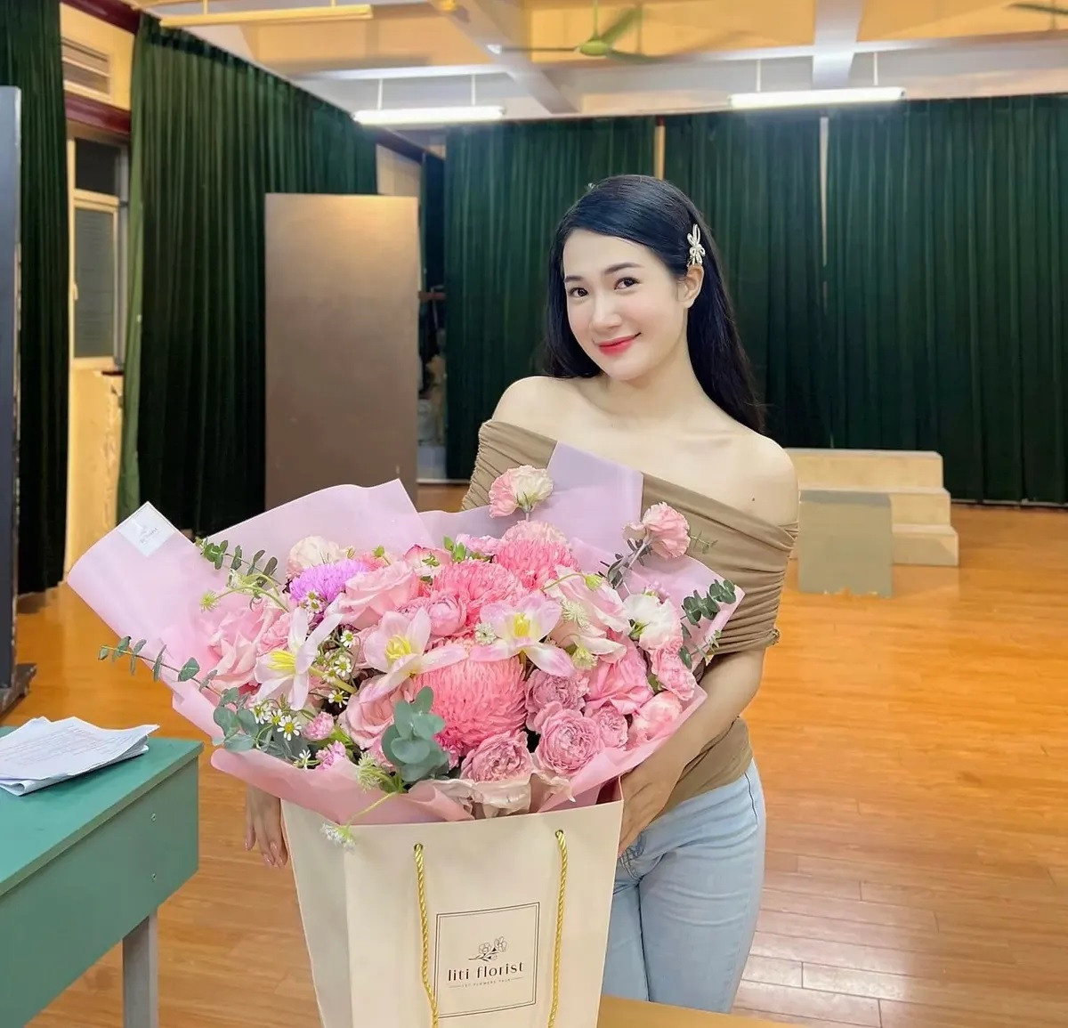 Nữ diễn viên quê Bắc Ninh xinh đẹp gây tranh cãi trong 'Cha tôi, người ở lại', lụy tình đáng ghét hay đáng thương?- Ảnh 9.