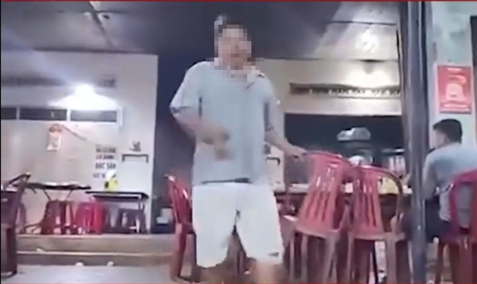 Phàn nàn 2 phần cơm giá 280.000 đồng, khách bị chủ quán cầm ghế tấn công- Ảnh 1.