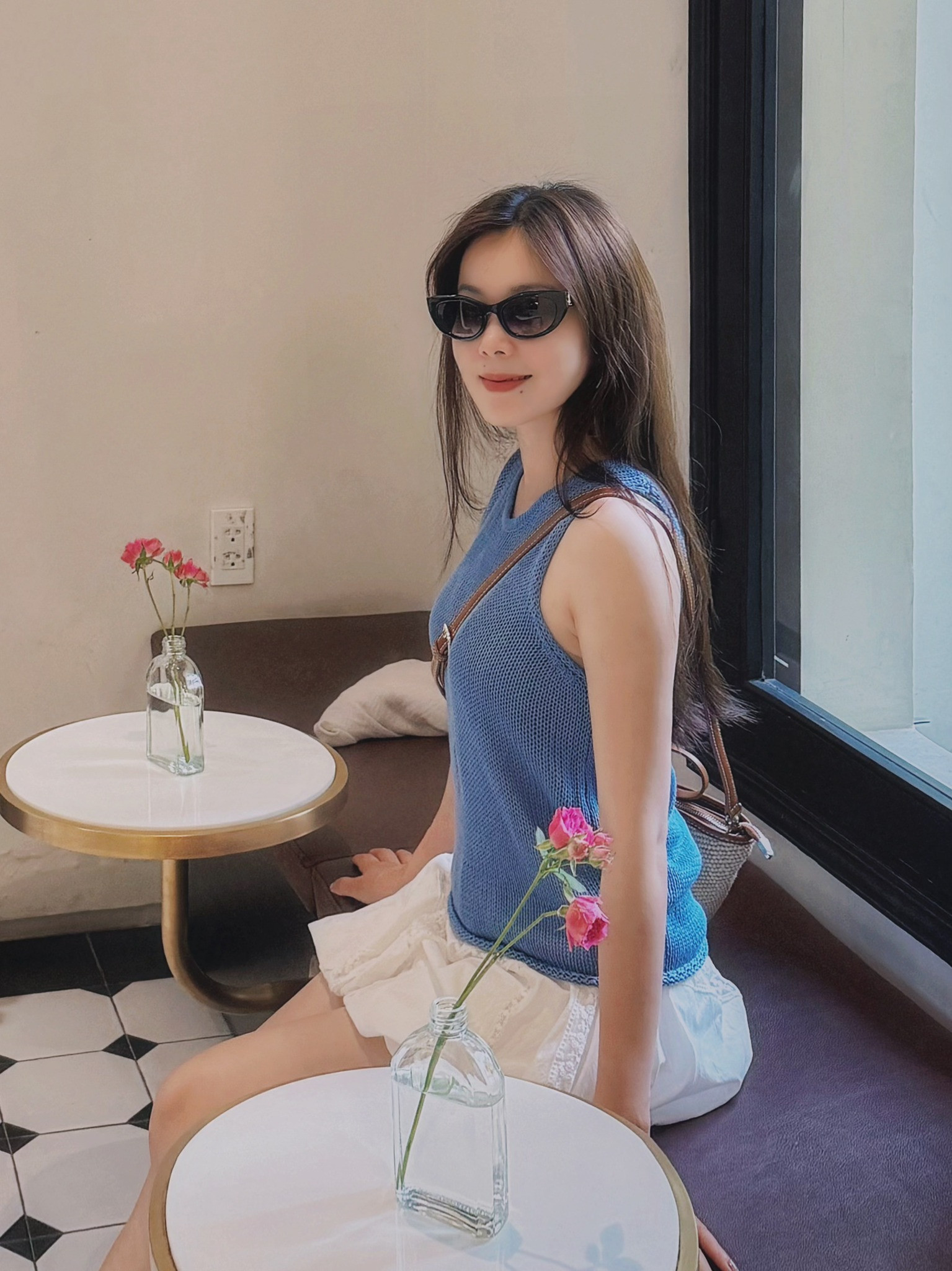 Nhan sắc đời thường thanh lịch như nàng thơ nước Pháp của nữ ca sĩ gốc Quảng Bình - Ảnh 7.