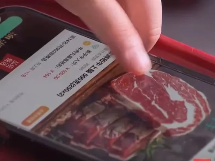 Bỏ tiền tỷ vào app tài chính lừa đảo, nhà đầu tư cay đắng được trả bằng thịt bò- Ảnh 1.