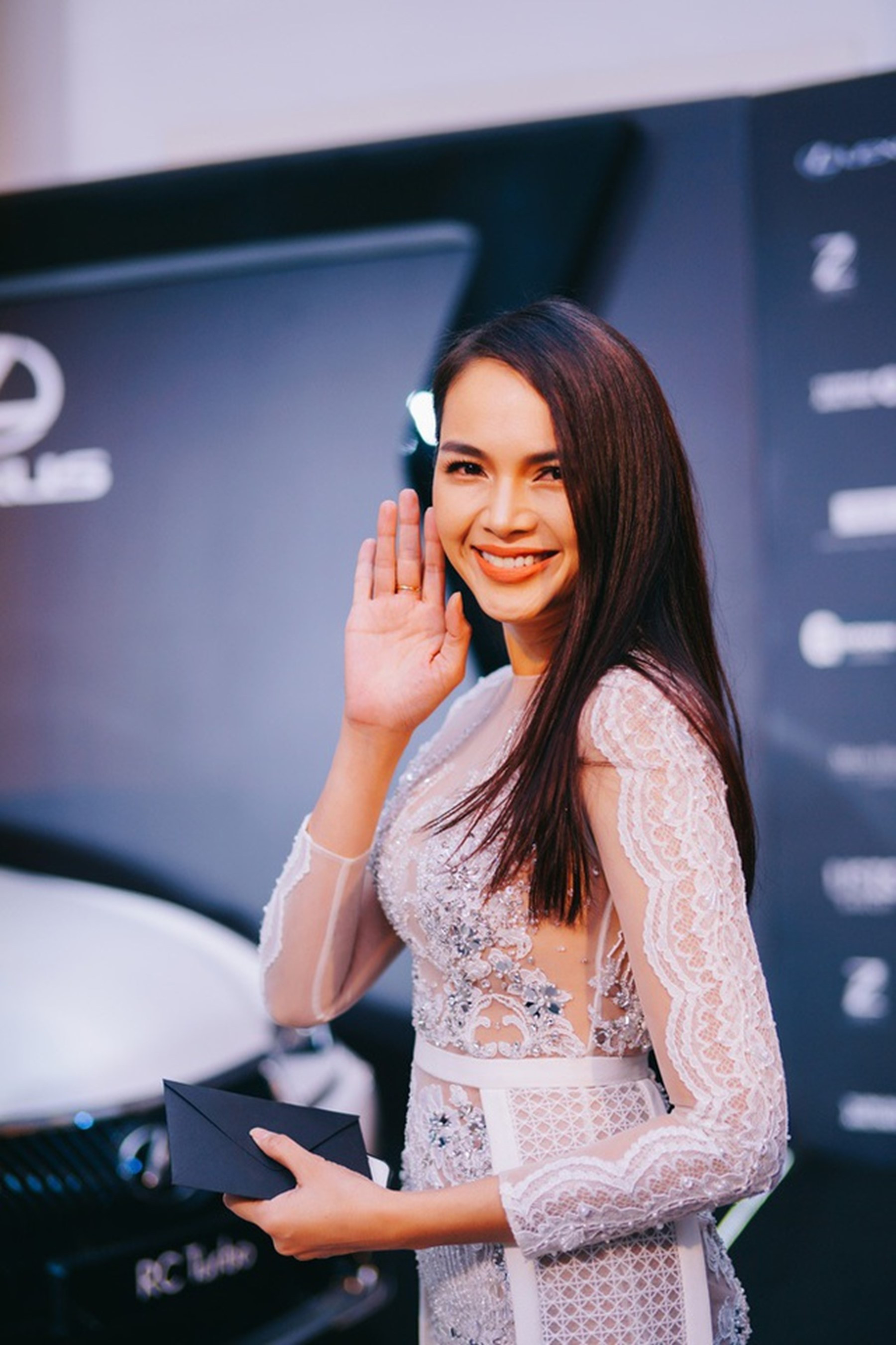 Nàng hậu nghiện con: Làm mẹ đơn thân của 5 nhóc tỳ, bí mật kết hôn ở Mỹ- Ảnh 1.