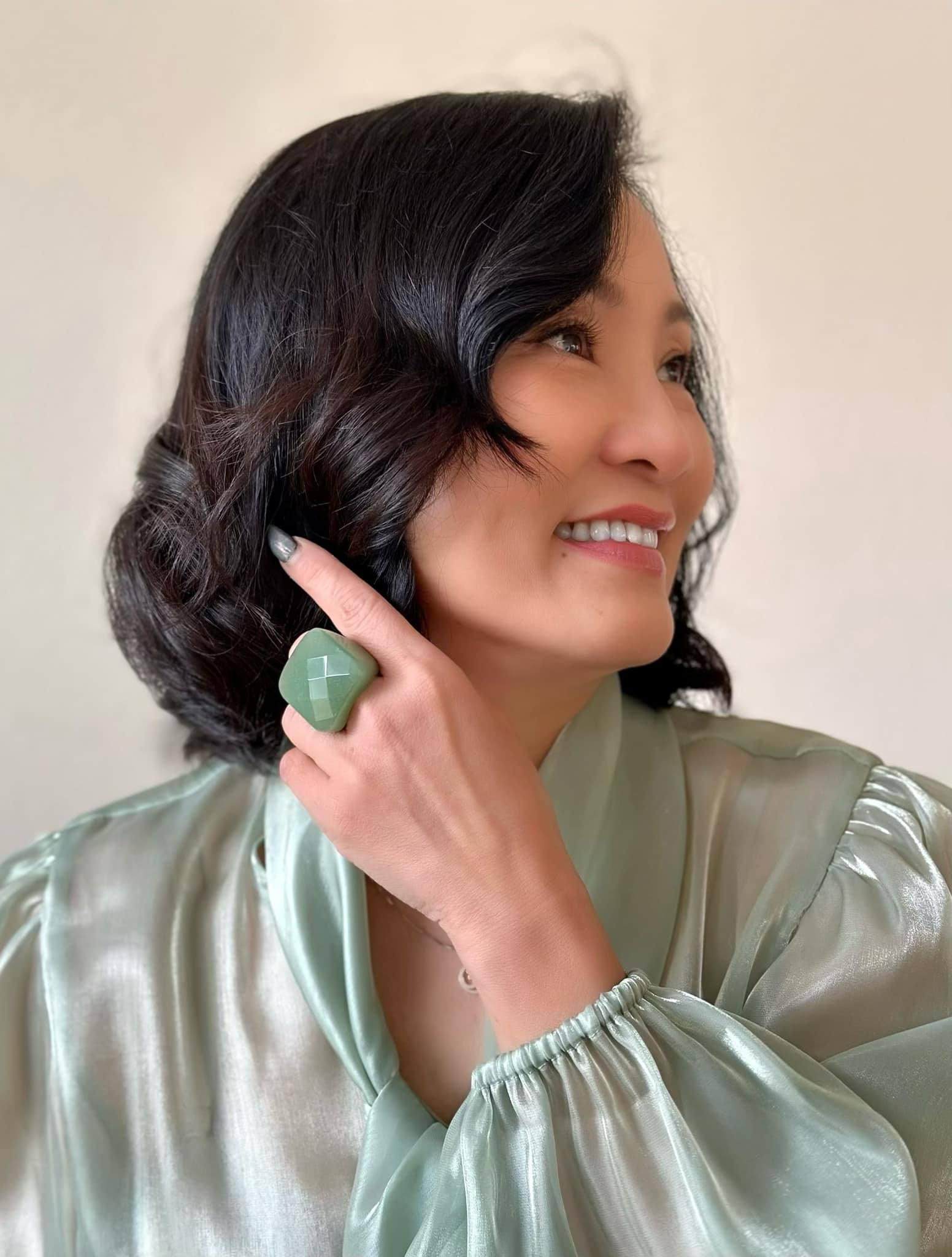 Nữ diễn viên nổi tiếng ly hôn ở tuổi trung niên có nhan sắc 'hack' tuổi- Ảnh 7.