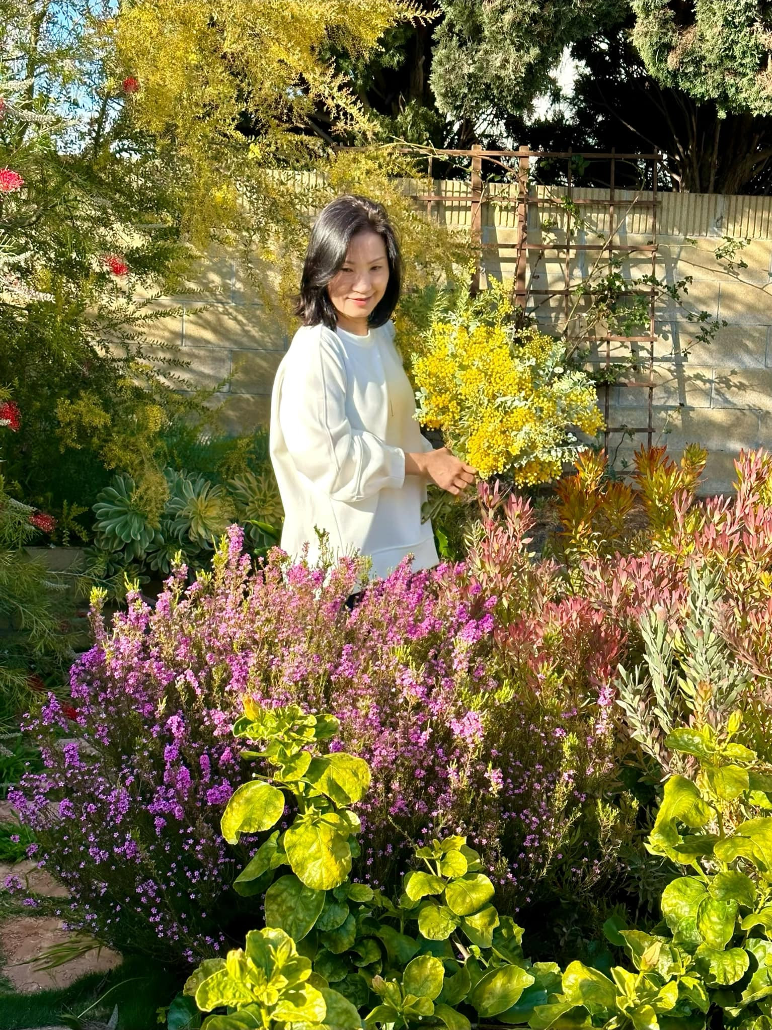 Nữ diễn viên nổi tiếng ly hôn ở tuổi trung niên có nhan sắc 'hack' tuổi- Ảnh 10.