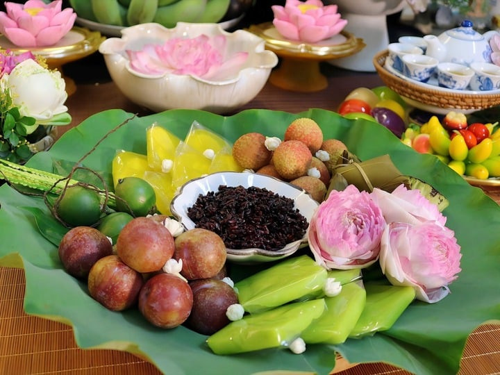 Ở Việt Nam, Tết Đoan ngọ còn được gọi là ngày diệt sâu bọ hoặc giết sâu bọ. (Ảnh: Vũ Thu Hương)