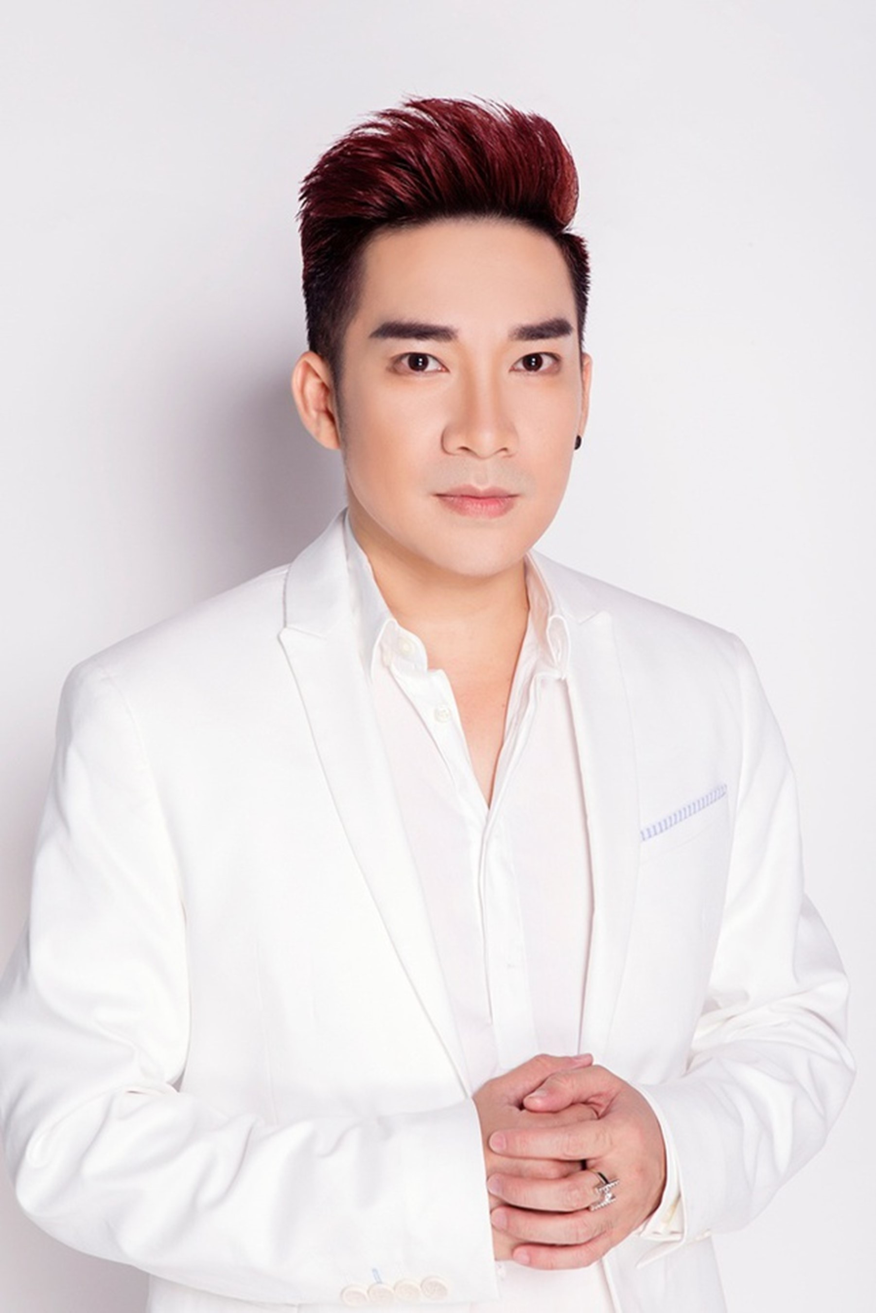 Nam ca sĩ 8X sở hữu bất động sản trải khắp từ Bắc vào Nam, tuổi 44 vẫn lẻ bóng- Ảnh 2.