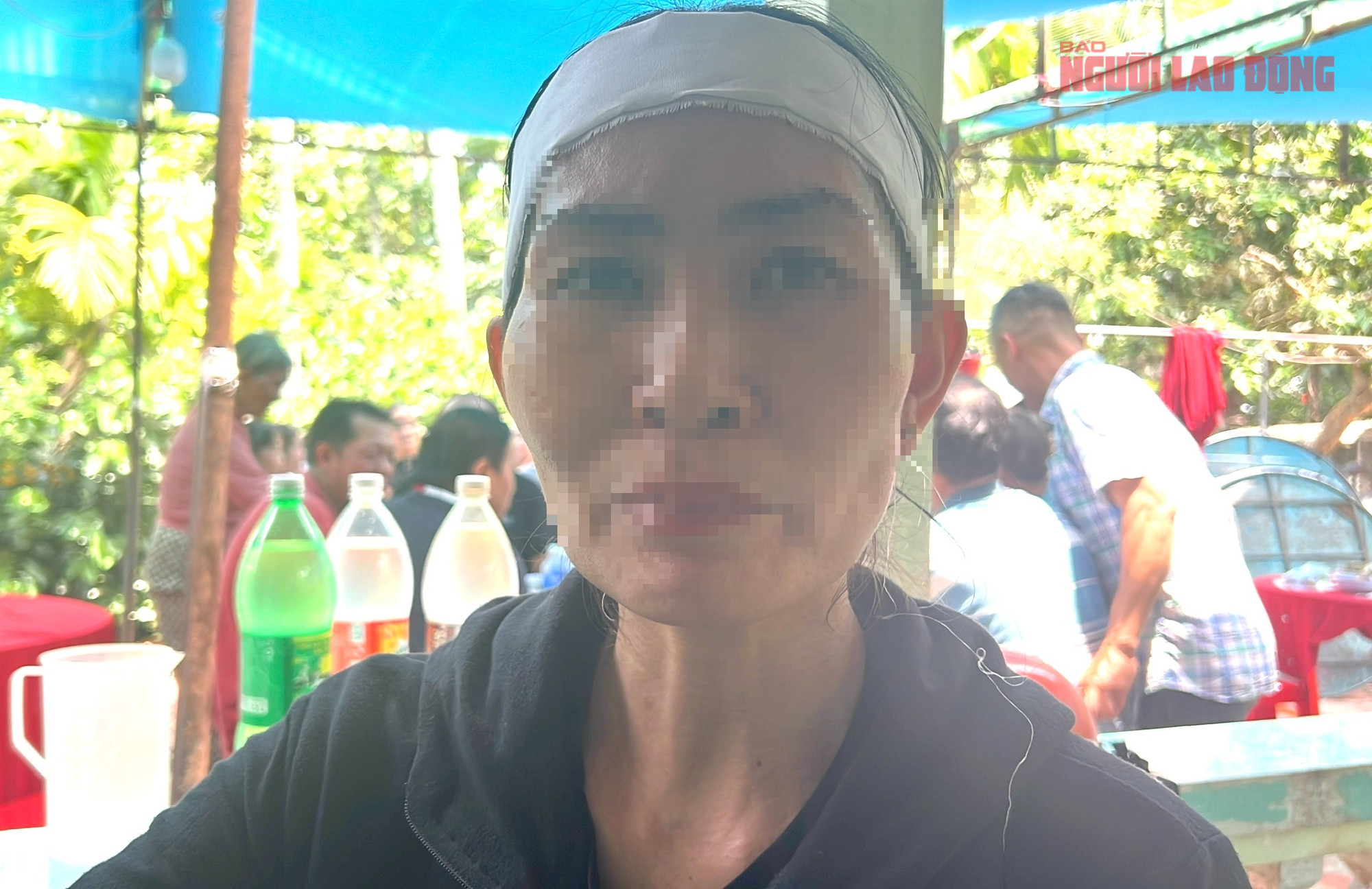 Vụ bé gái bị tai nạn giao thông ở Vĩnh Long: Mẹ ruột xin hoãn buổi làm việc với công an - Ảnh 1.