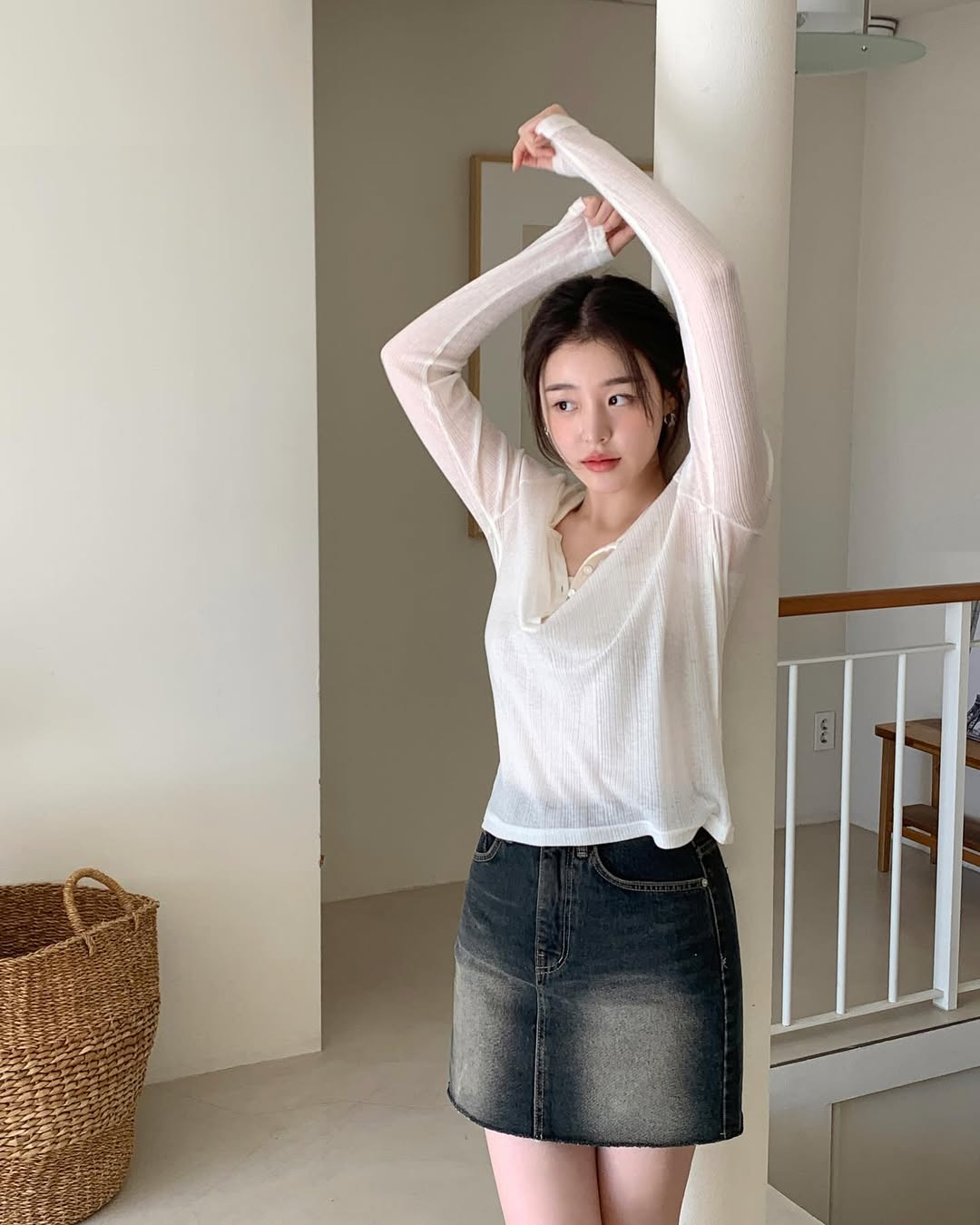 4 kiểu chân váy giúp phụ nữ Hàn trông trẻ hơn 5 tuổi- Ảnh 5.