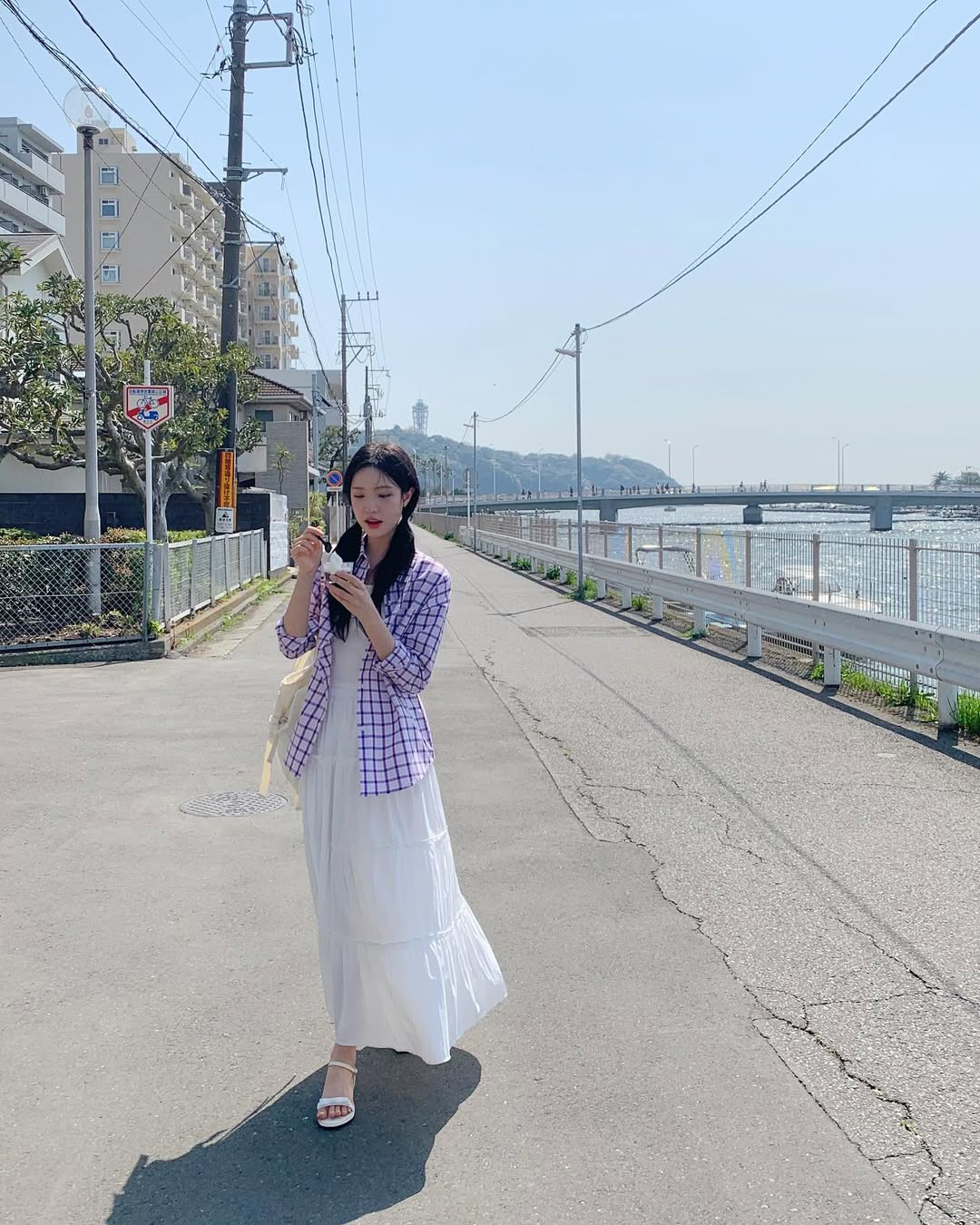 4 kiểu chân váy giúp phụ nữ Hàn trông trẻ hơn 5 tuổi- Ảnh 2.