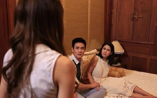 Bị bắt quả tang ngoại tình, chồng ngang ngược thách thức và chiêu khó đỡ của người vợ cao tay - Ảnh 2.