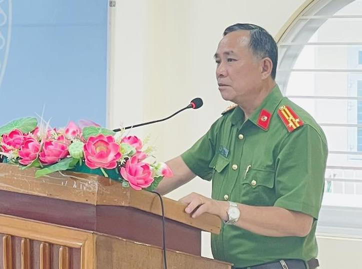 Thượng tá Văn.jpg