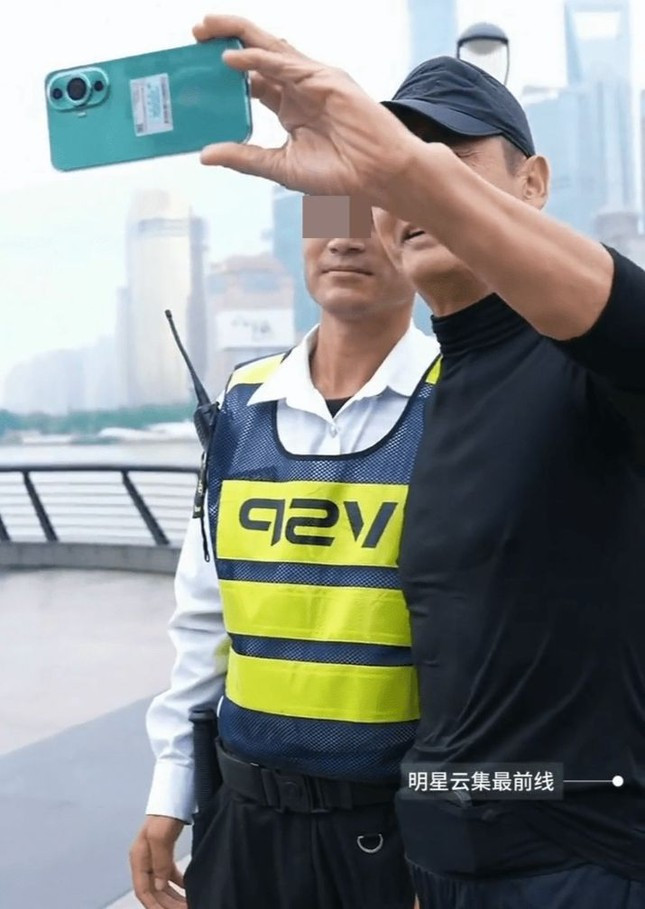 Châu Nhuận Phát bị chỉ trích ảnh 1