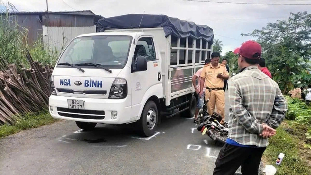 nu sinh tai nan 4.png