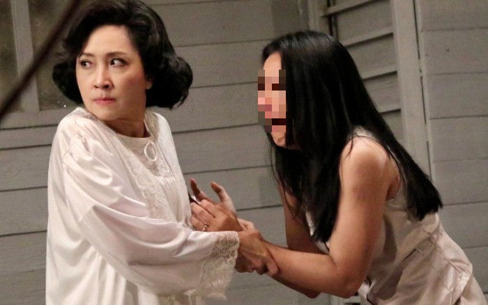 Hành động của mẹ chồng khi đưa con dâu đi đẻ khiến thông gia muối mặt với mọi người - Ảnh 1.