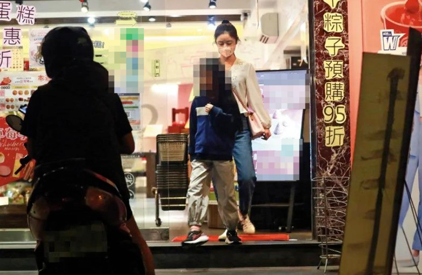 Khoảnh khắc 100 điểm của gia đình Hoắc Kiến Hoa, Lâm Tâm Như nhờ 1 hành động nhỏ với con gái- Ảnh 3.