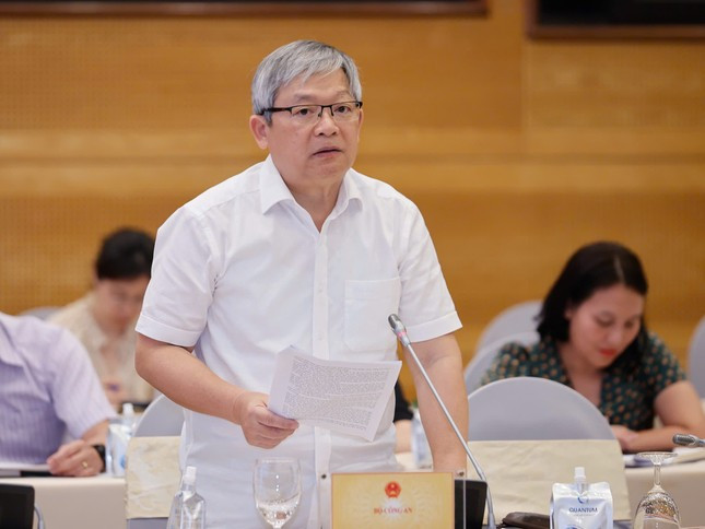 Người phát ngôn Bộ Công an: Có thiếu sót trong giải quyết vụ tai nạn khiến nữ sinh tử vong ở Vĩnh Long ảnh 1