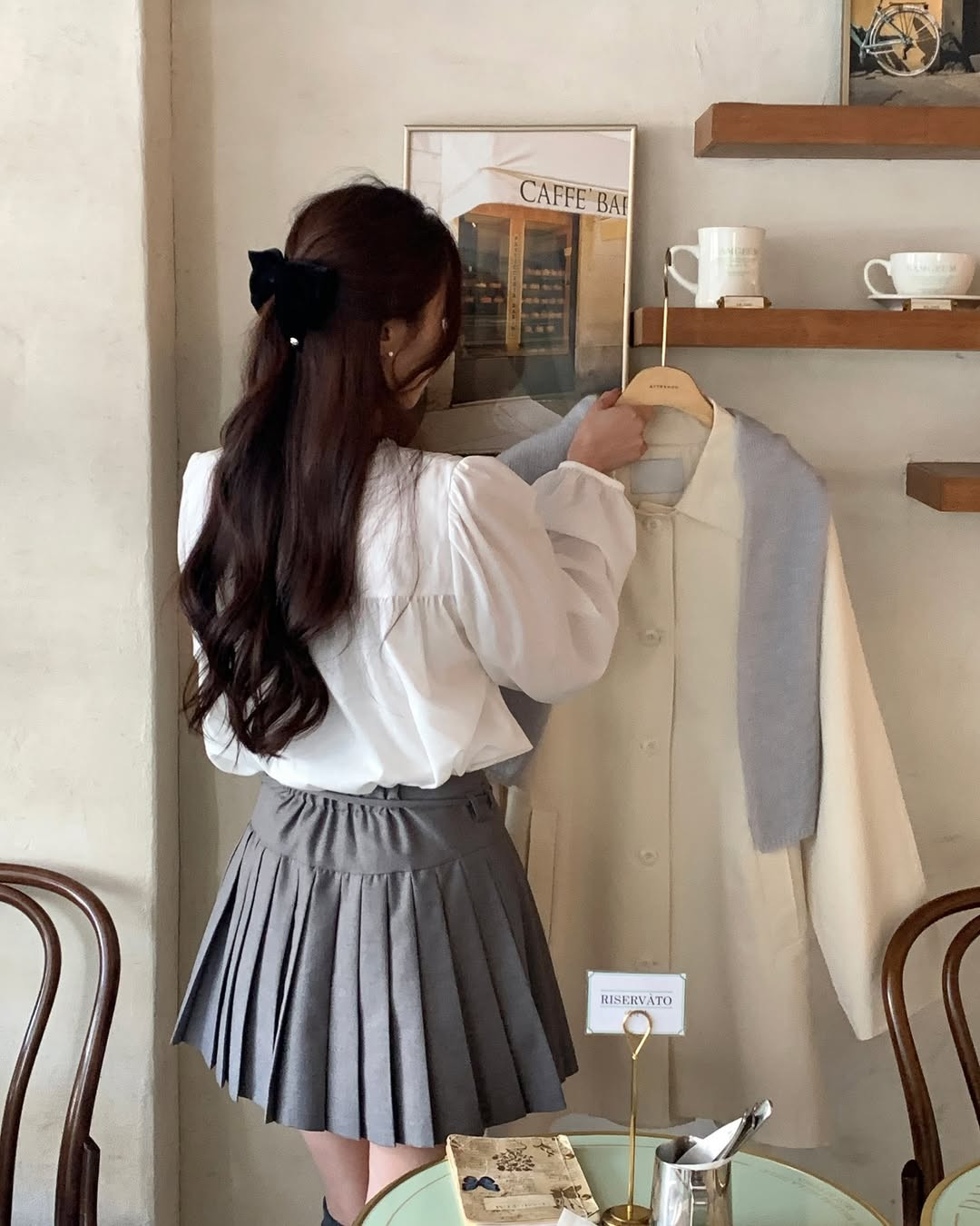 5 kiểu tóc trẻ trung, dễ làm, hợp diện cùng váy vóc mùa hè- Ảnh 11.