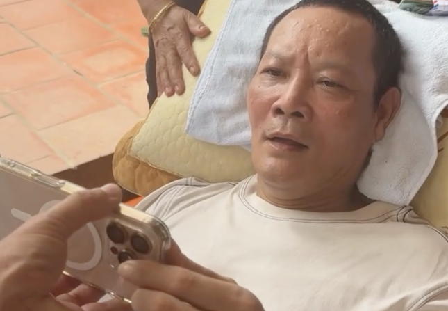 Diễn viên Thái Hòa liệt nửa người- Ảnh 2.