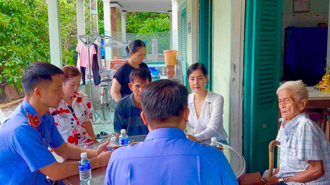 Sức khỏe tài xế bị bắn ở Vĩnh Long: Bác sĩ nhận định bệnh nhân khó tỉnh táo hoàn toàn - Ảnh 2.