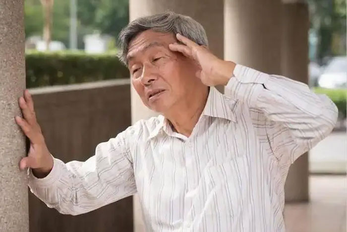 Đột tử đều xảy ra trong chớp mắt Bác sĩ cảnh báo Có thể có 5 dấu hiệu phát hiện càng sớm càng tốt