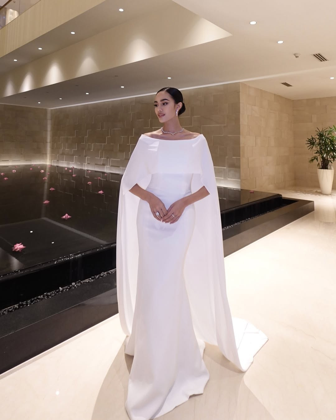 Câu chuyện vượt qua bệnh ung thư của tân Hoa hậu Thế giới ảnh 3