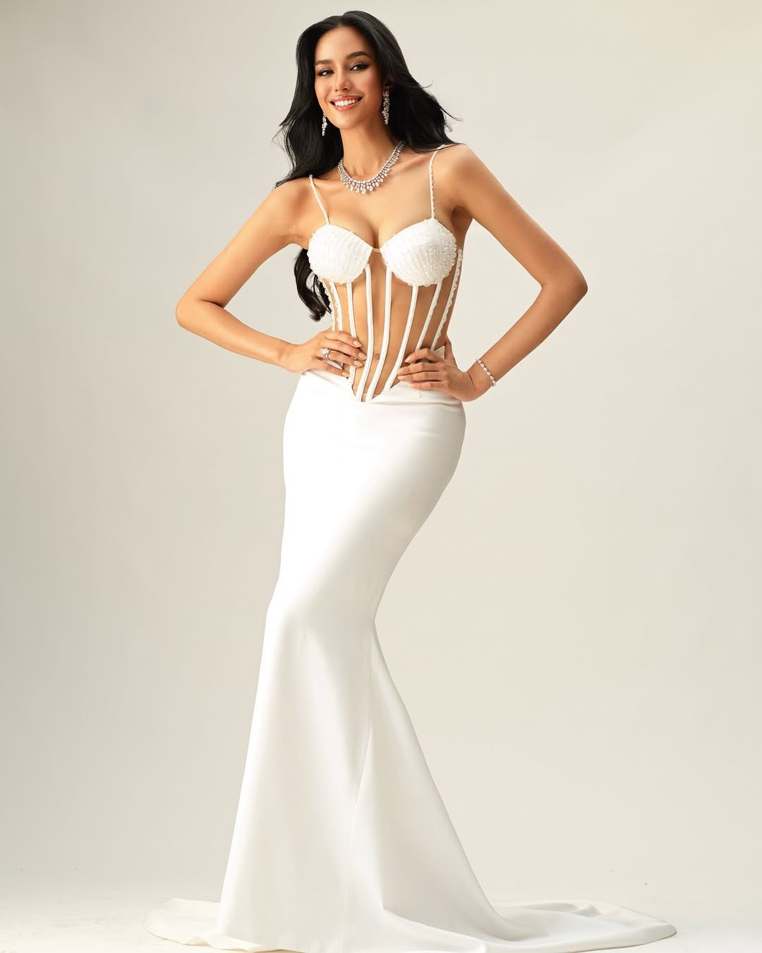 Câu chuyện vượt qua bệnh ung thư của tân Hoa hậu Thế giới ảnh 16