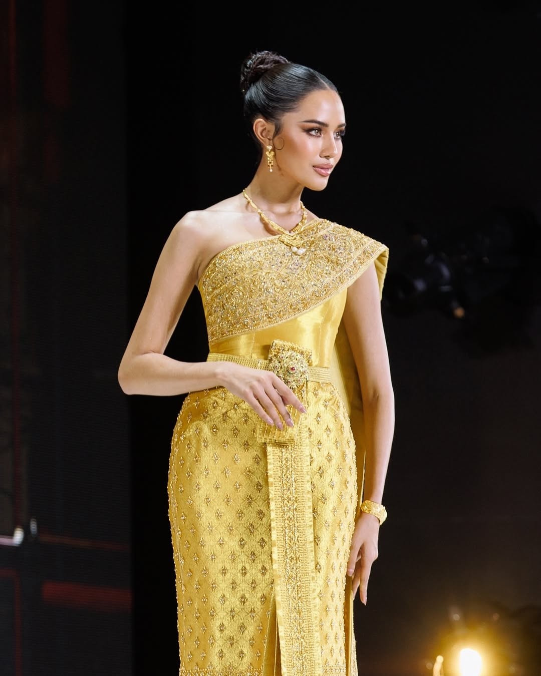 Câu chuyện vượt qua bệnh ung thư của tân Hoa hậu Thế giới ảnh 26