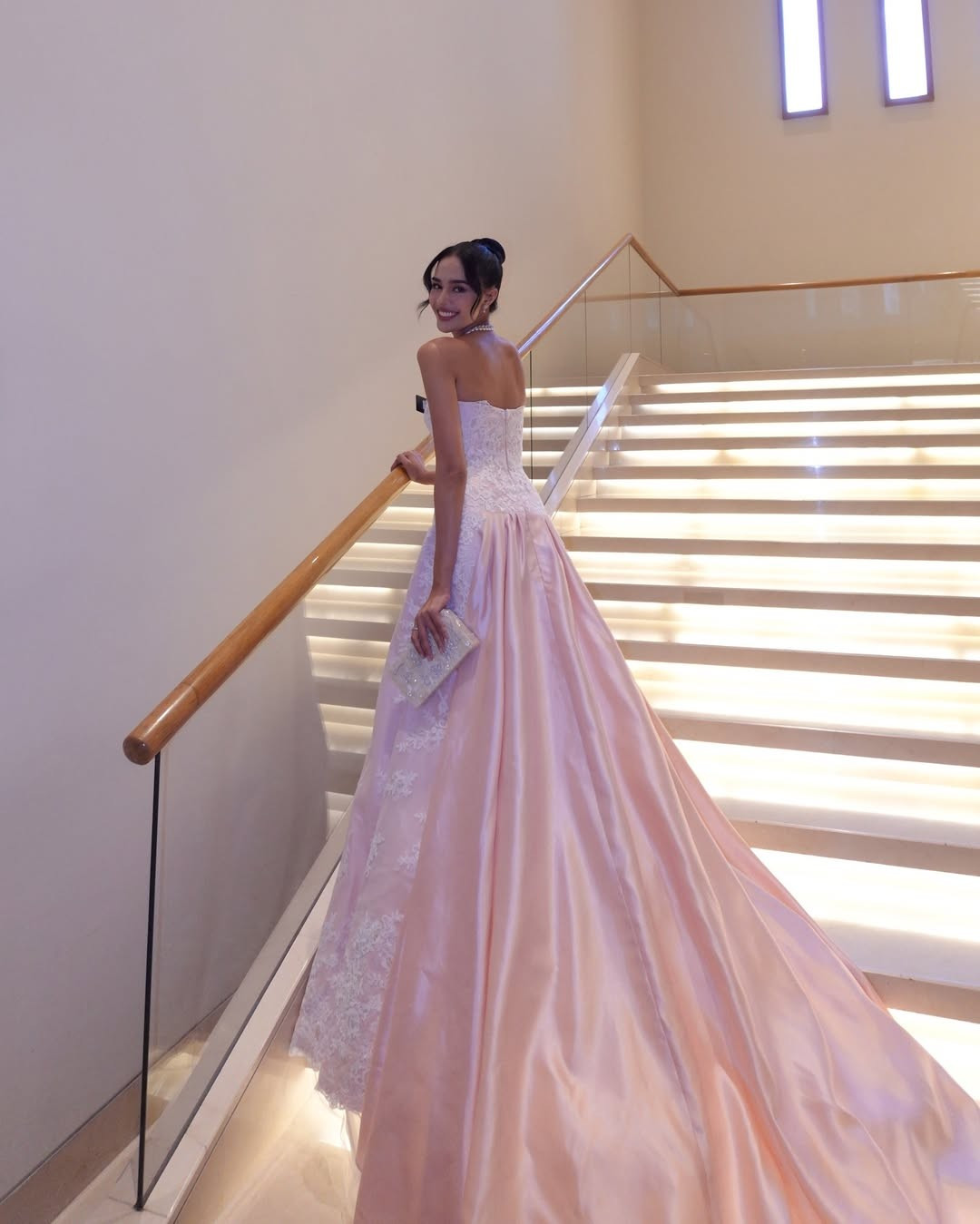 Câu chuyện vượt qua bệnh ung thư của tân Hoa hậu Thế giới ảnh 6