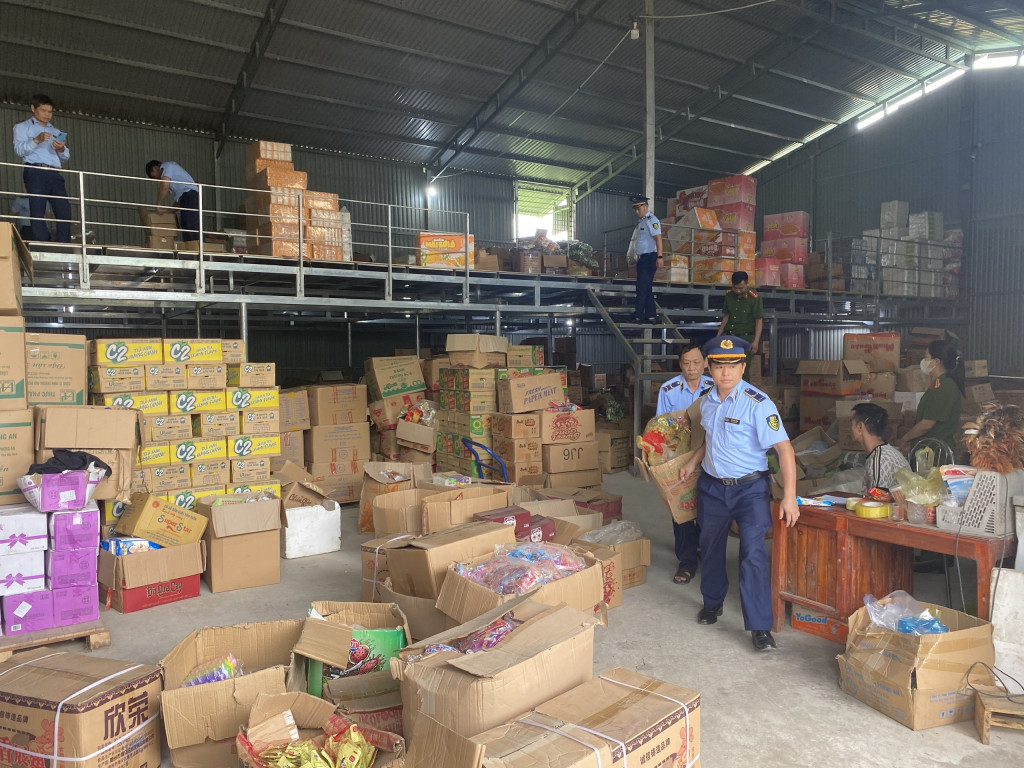 hang gia cao bang.jpg