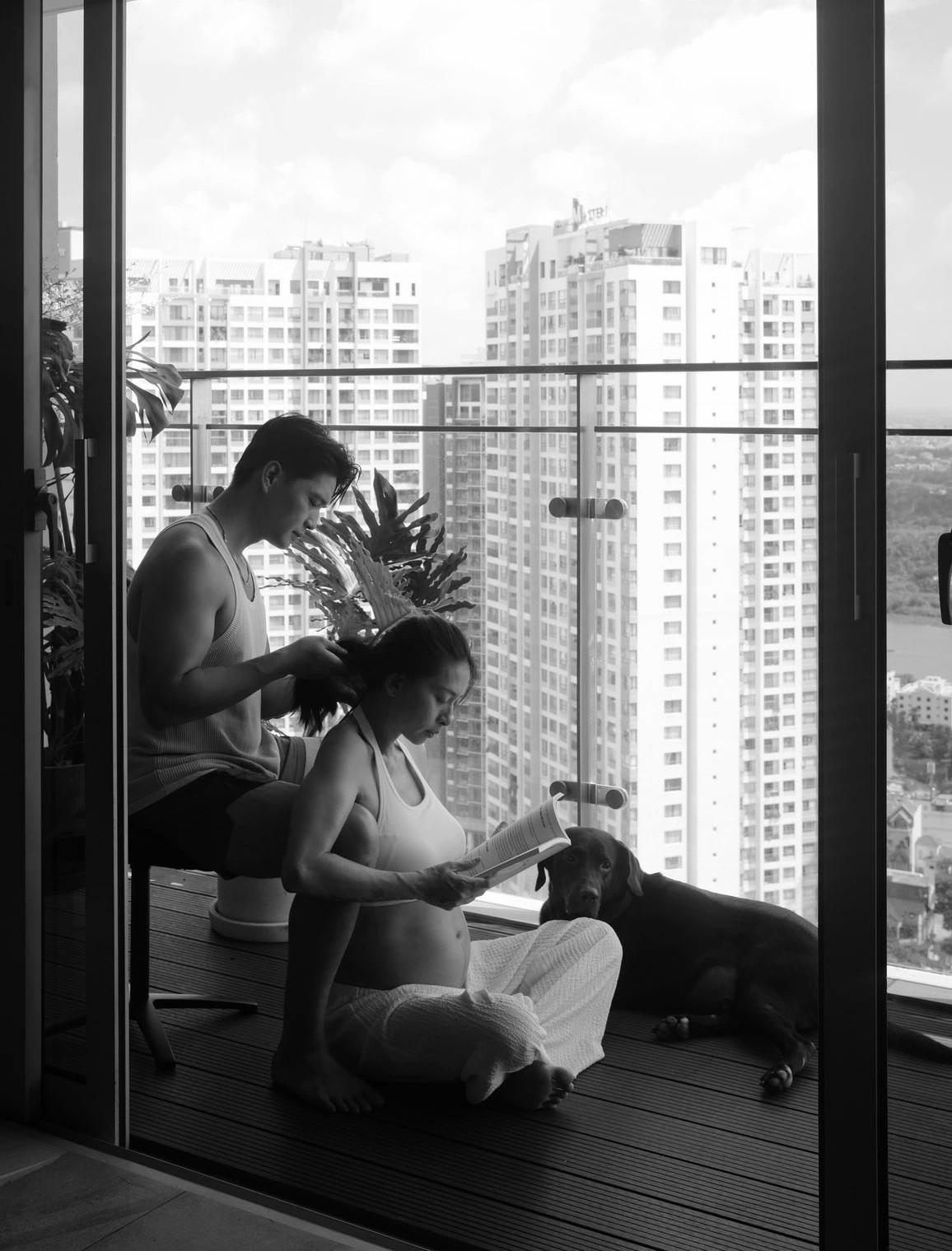 ngo thanh van hanh phuc khoe bung bau dip quoc te thieu nhi hinh anh 2