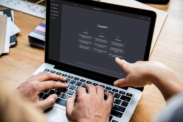 Ở tuổi 50, tôi kiếm được việc mới nhờ ứng dụng trí tuệ nhân tạo. (Ảnh minh họa: Prohibition)