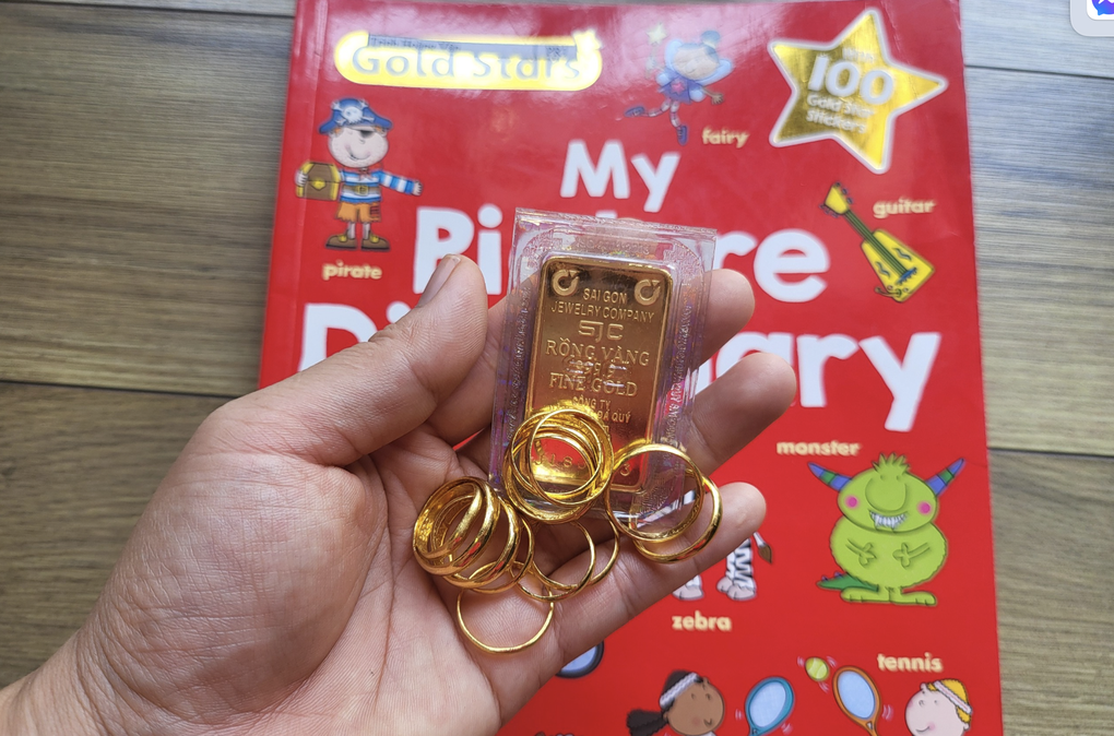 Con lớp 2, bố mẹ tìm nơi luyện thi lớp 6, chi cả chỉ vàng mỗi tháng - 2