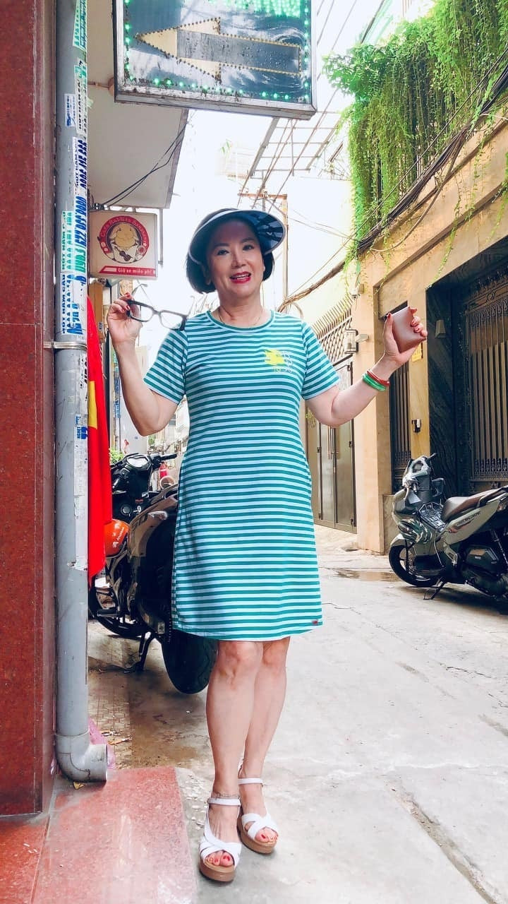 Nữ nghệ sĩ chọn cuộc sống lạc quan, vui vẻ.