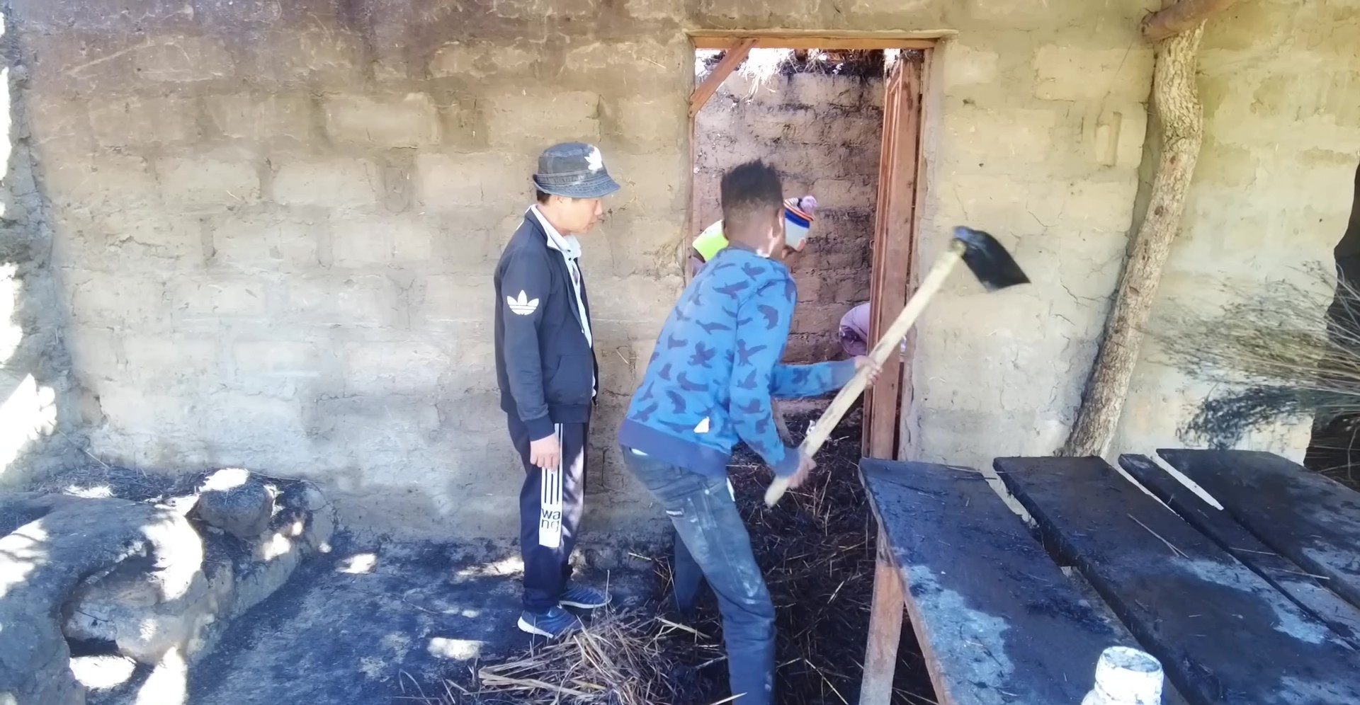 NÓNG Trang trại bạc tỷ của Quang Linh Vlogs bị cháy thiệt hại được thống kê