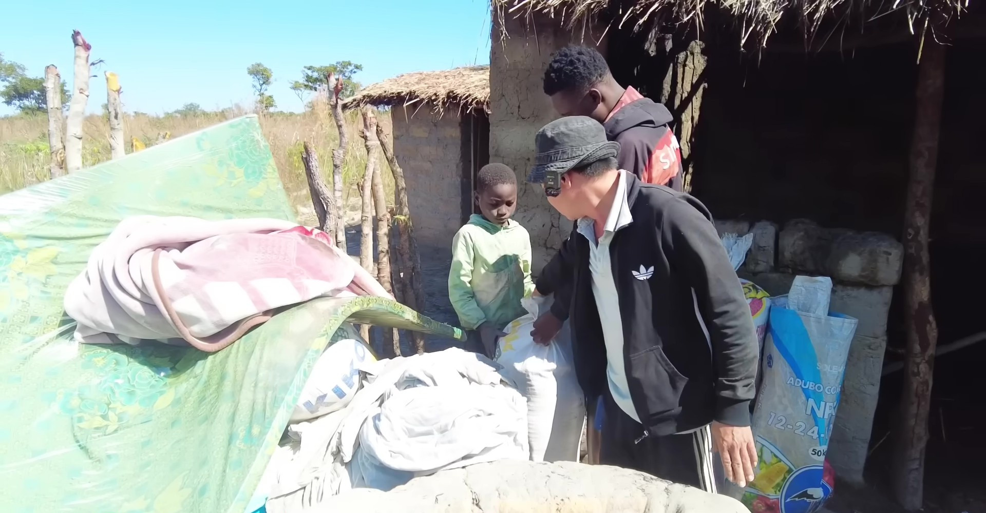 NÓNG Trang trại bạc tỷ của Quang Linh Vlogs bị cháy thiệt hại được thống kê