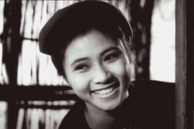 Vẻ ngoài tuổi U90 của nữ NSND từng là hoa khôi màn ảnh đen trắng mới vào vai mẹ chồng phim 'Mặt trời lạnh'- Ảnh 3.