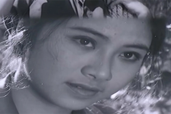 Vẻ ngoài tuổi U90 của nữ NSND từng là hoa khôi màn ảnh đen trắng mới vào vai mẹ chồng phim 'Mặt trời lạnh'- Ảnh 4.