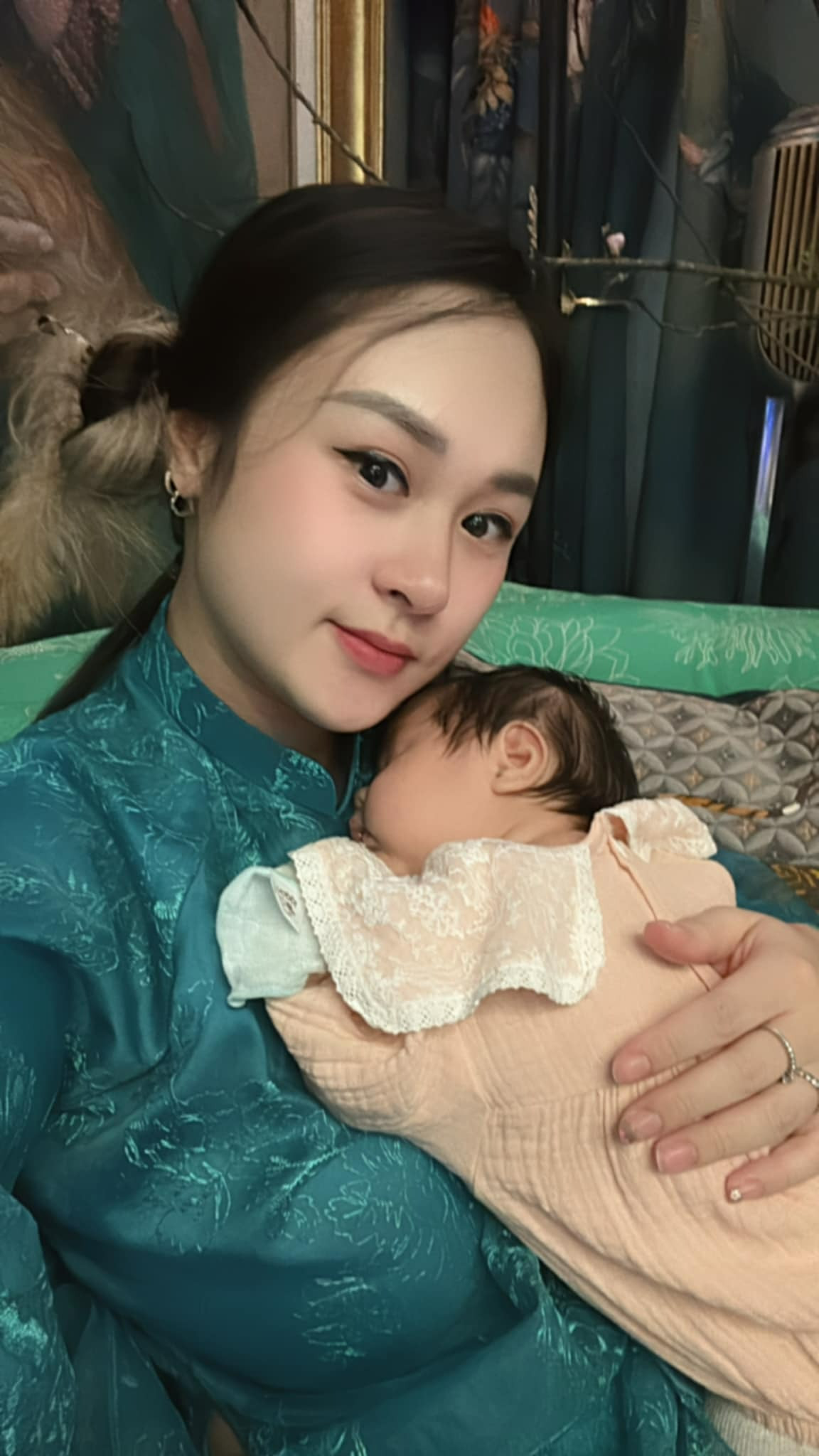 Con gái diva Thanh Lam hot không kém mẹ nhờ nhan sắc sau 6 tháng sinh gây sốt