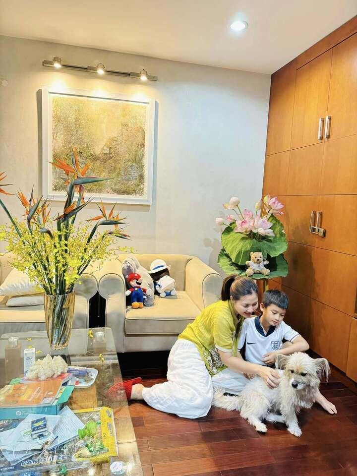 Nữ diễn viên dành hết thời gian ở bên con trai.
