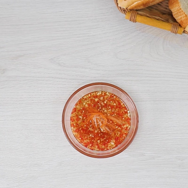 Khách Tây ăn thử 1 món bánh mì rất lạ ở Việt Nam, nhiều người Việt sửng sốt vì lần đầu nghe tên- Ảnh 9.