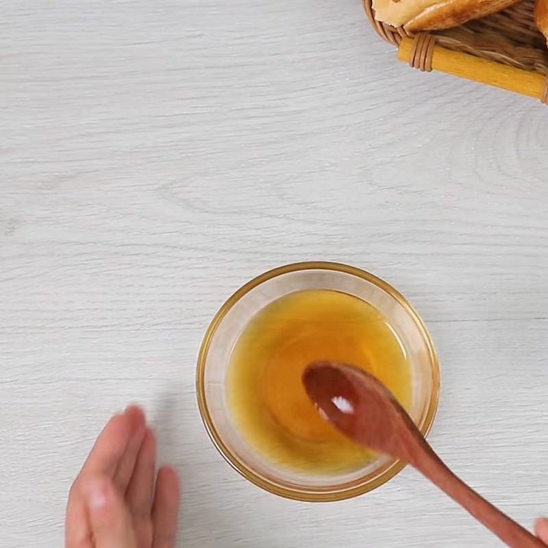 Khách Tây ăn thử 1 món bánh mì rất lạ ở Việt Nam, nhiều người Việt sửng sốt vì lần đầu nghe tên- Ảnh 8.