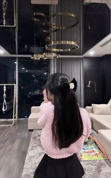 Trung vệ Thành Chung hé lộ bên trong biệt thự mới xây- Ảnh 16.
