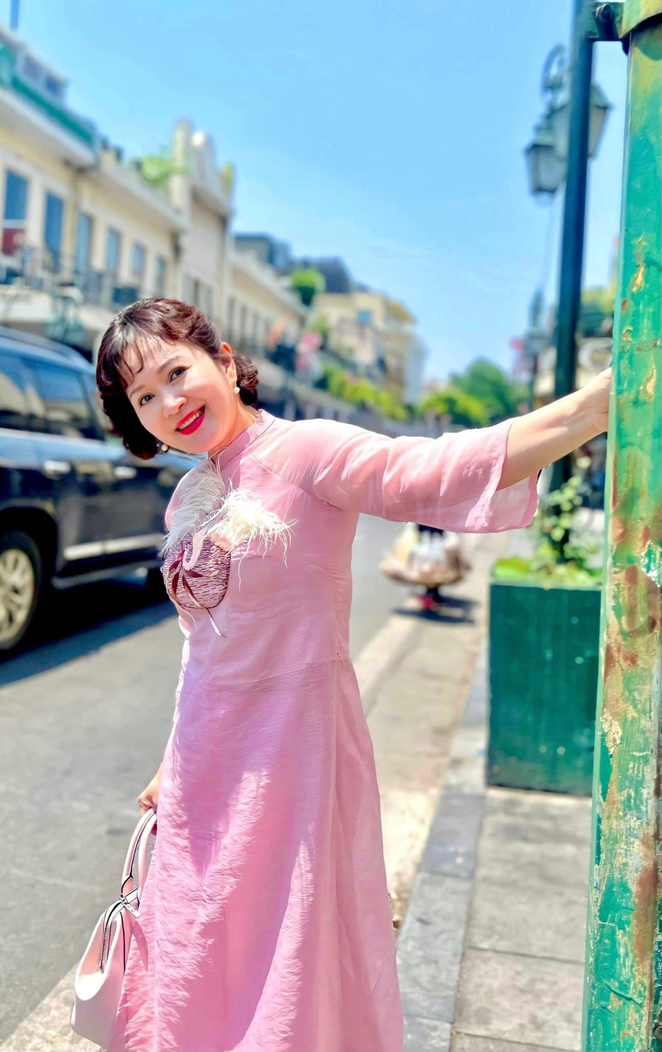 Vẻ đẹp ở tuổi hưu của nữ NSND là nguyên Phó Giám đốc Nhà hát Kịch Hà Nội - Ảnh 5.