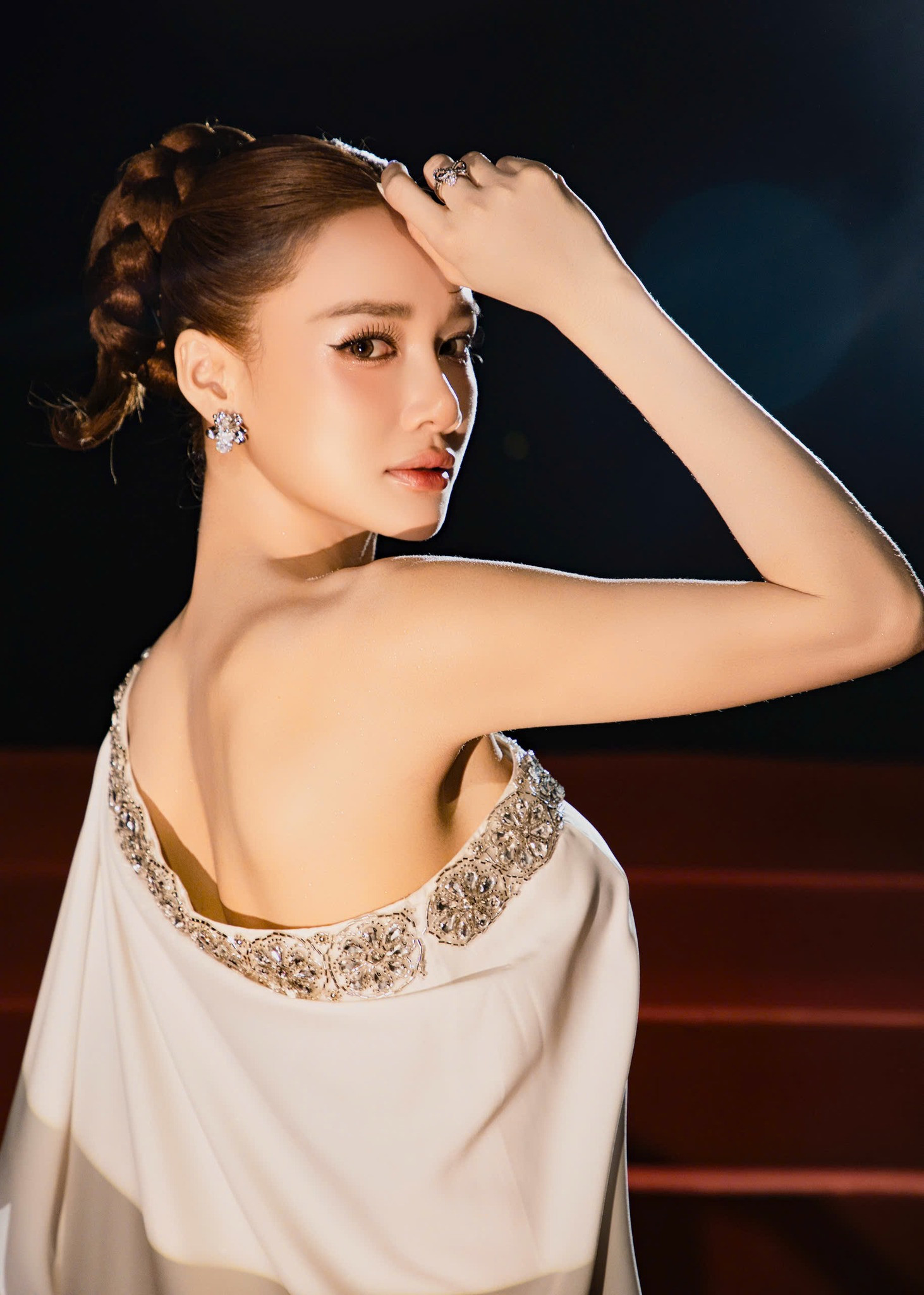 Vợ Trường Giang bị giả mạo hình ảnh, phải lên tiếng để tránh hiểu lầm- Ảnh 2.