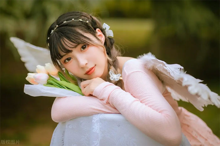 Tháng sinh âm lịch của người mệnh giàu sang có khả năng kiếm tiền mạnh mẽ tuổi trung niên đạt đến đỉnh cao tài chính