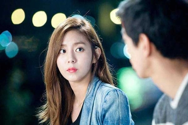 Gặp người yêu cũ của anh trong một quán cà phê và chỉ một câu nói của cô ta đã khiến tôi suy sụp cả đêm không ngủ…