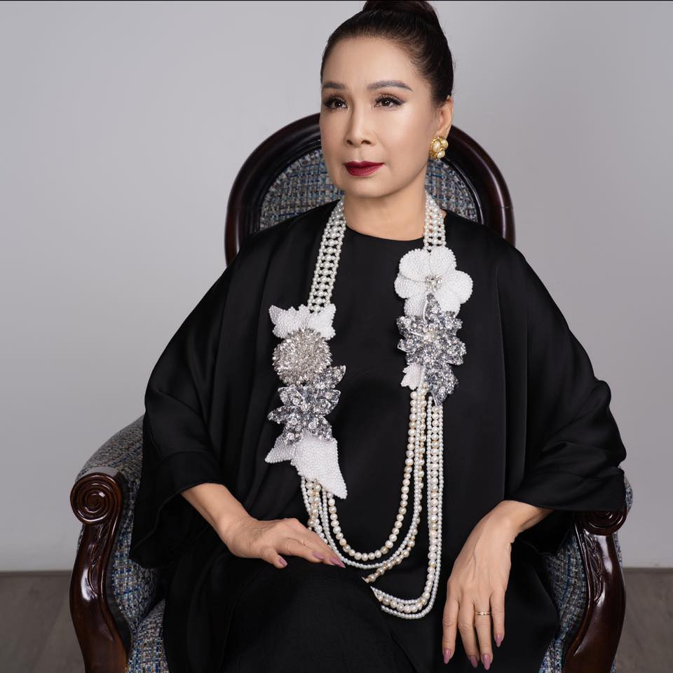 Nữ NSND được MC Nguyên Khang gọi là mỹ nhân sân khấu kịch, hiện tại ở tuổi xế chiều có sắc vóc ra sao?- Ảnh 2.