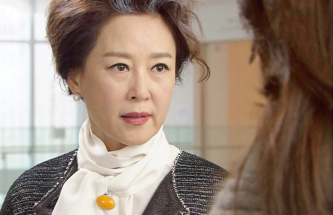 Về quê thăm con, tôi lập tức đưa con đi ngay trong đêm khi chứng kiến hành động này của mẹ chồng- Ảnh 1.